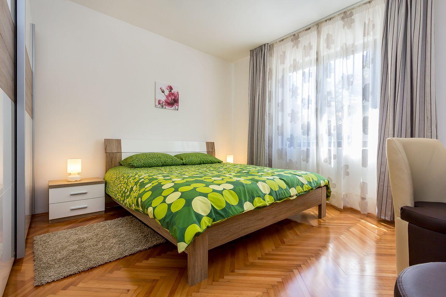 Neu Renovierte Ferienwohnung Mit Klima, Wlan, Terrasse Und Grill Pola Esterno foto